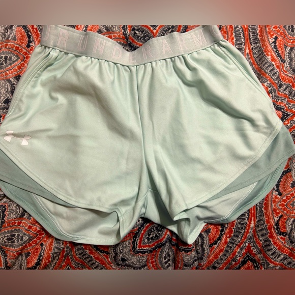 Ice blue Under armour shorts - Picture 1 of 2